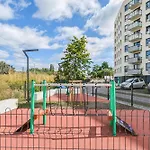 Bloom & Rest With Balcony & Parking By Renters Appartamento *