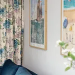Bloom & Rest With Balcony & Parking By Renters *