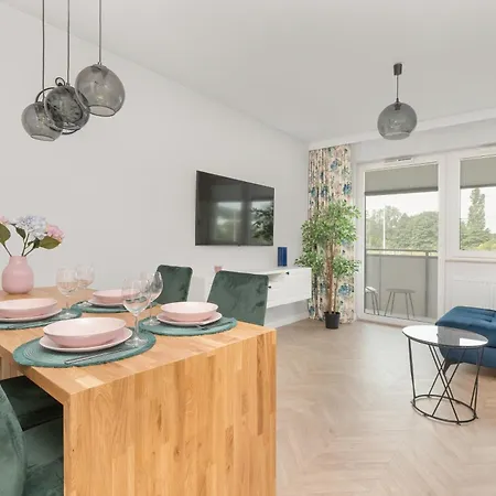 Bloom & Rest With Balcony & Parking By Renters Gdansk