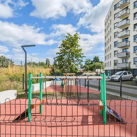 Bloom & Rest With Balcony & Parking By Renters Apartamento *