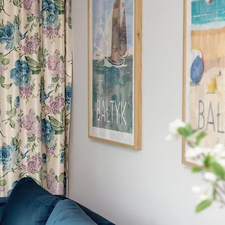 Bloom & Rest With Balcony & Parking By Renters *