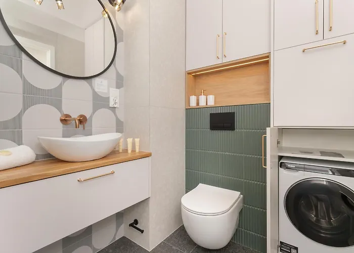 Bloom & Rest With Balcony & Parking By Renters * Gdańsk