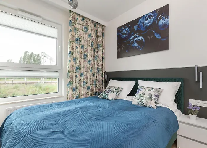 Apartament Bloom & Rest With Balcony & Parking By Renters *