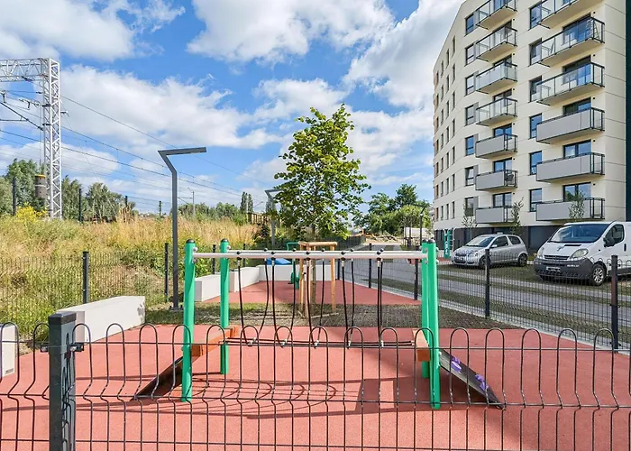 Bloom & Rest With Balcony & Parking By Renters Apartament *