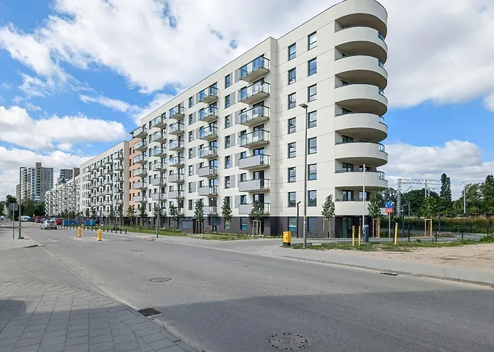 Bloom & Rest With Balcony & Parking By Renters * Gdańsk