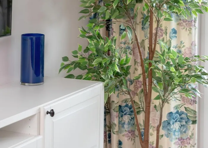 Bloom & Rest With Balcony & Parking By Renters