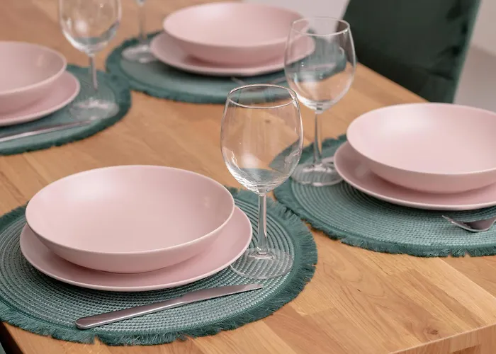 Bloom & Rest With Balcony & Parking By Renters Apartament *